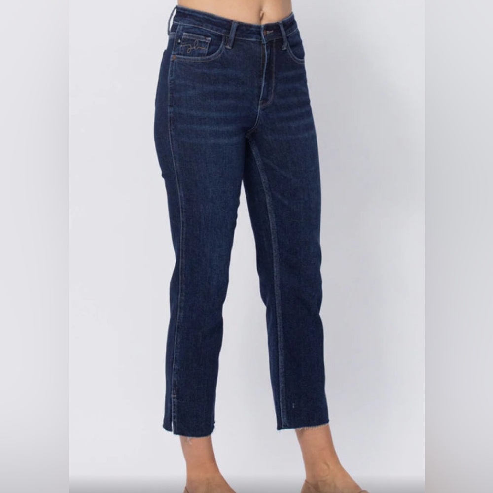 Judy Blue Straight Cropped